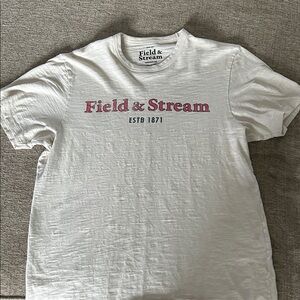 Field & Stream Cream Graphic Tee